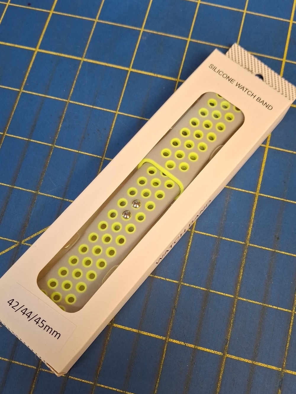 Silicone Watch Band For iWatch (42 44 45) Breathable Flexible Pin/Tuck